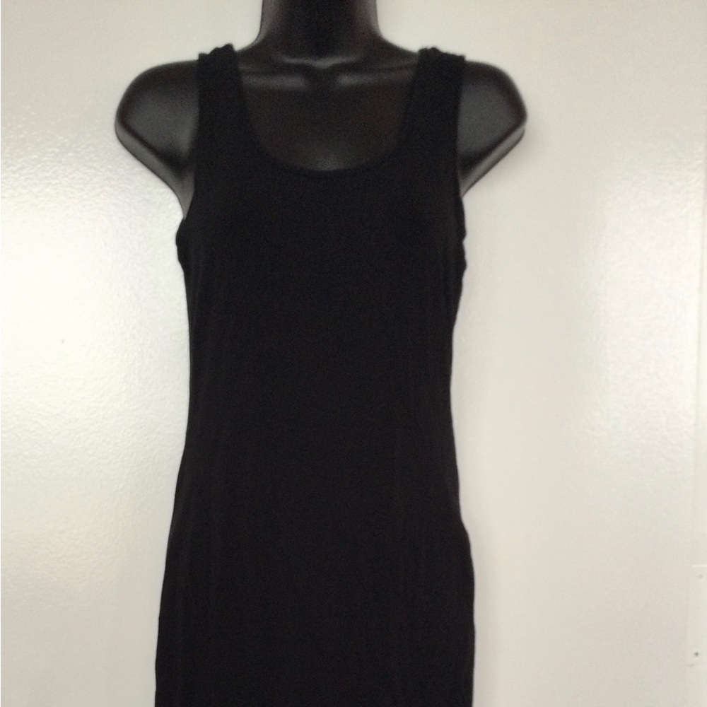Black Sleeveless Dress